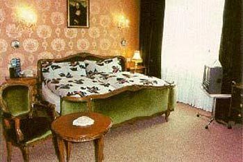 Plaza Hotel 3*